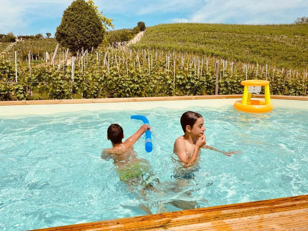 Madama Langa Country House Con Piscina Nelle Vigne Montelupo Albese Exterior foto